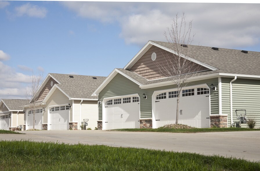 Redwood Grove City Apartments For Rent in Grove City, OH