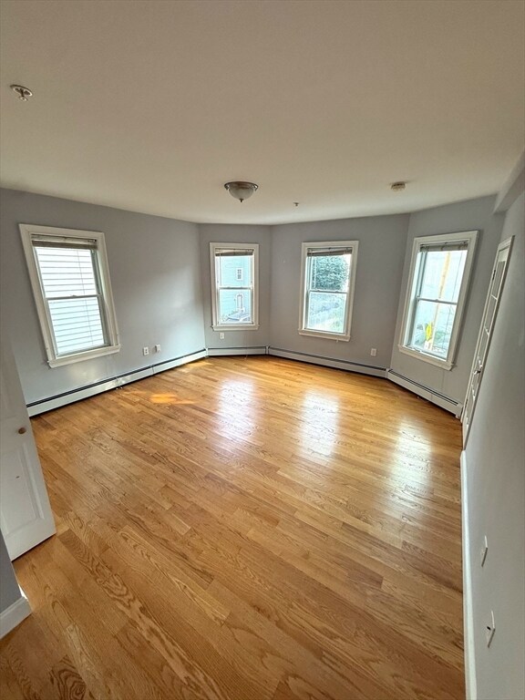 Building Photo - 53 Middle St Unit 2 Rental