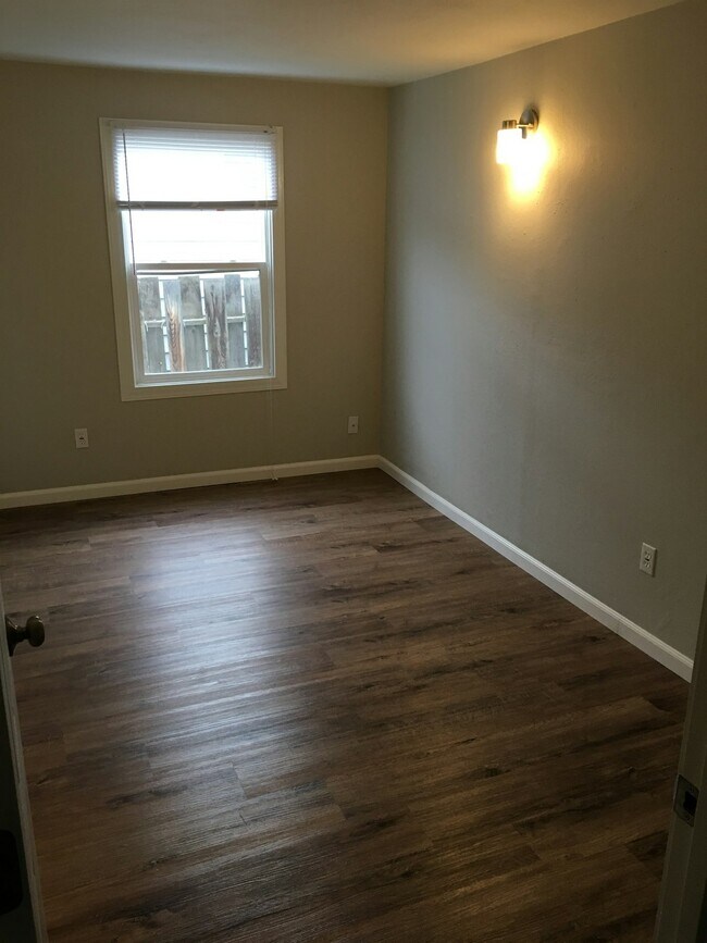 Photo - 1401 S 24th Ave