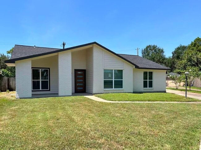 Building Photo - 2910 Cherry Hills Dr