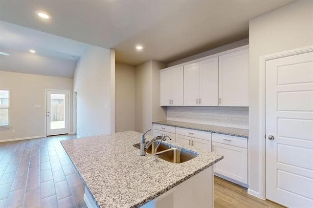 Photo - 405 Wydown Dr