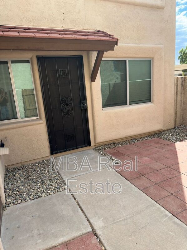 Photo - 8037 E Glenrosa Ave