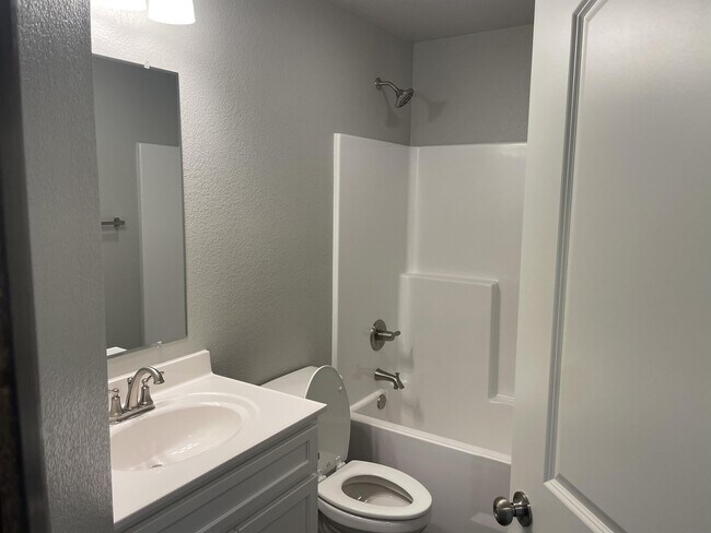 Photo - 408 Yelner Dr Casa