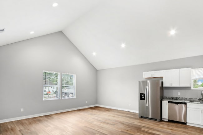 Photo - 2826 McPherson St