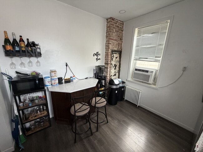 Photo - 187 Hopkins Ave Unit 3