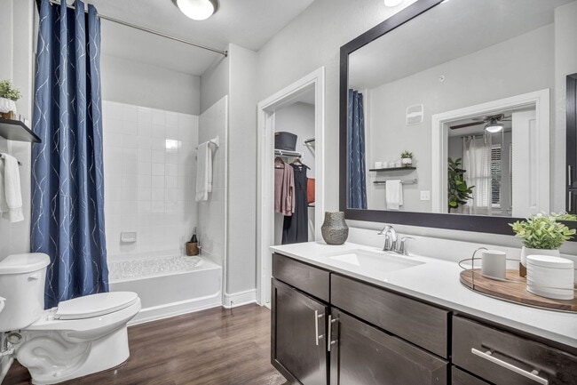 Axis Kessler Park apartments — community photo