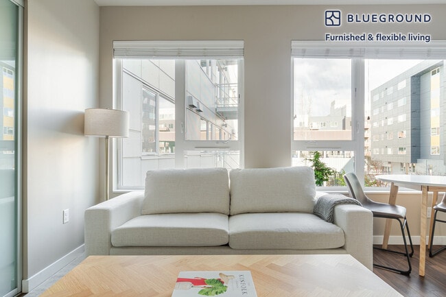 Photo - 2690 152nd Ave NE Unidad FL4-ID836