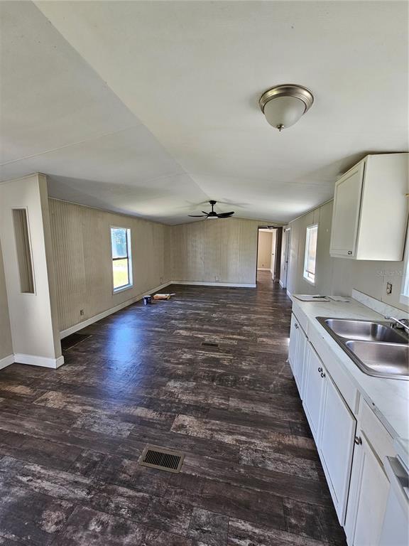 Photo - 3245 E Main St