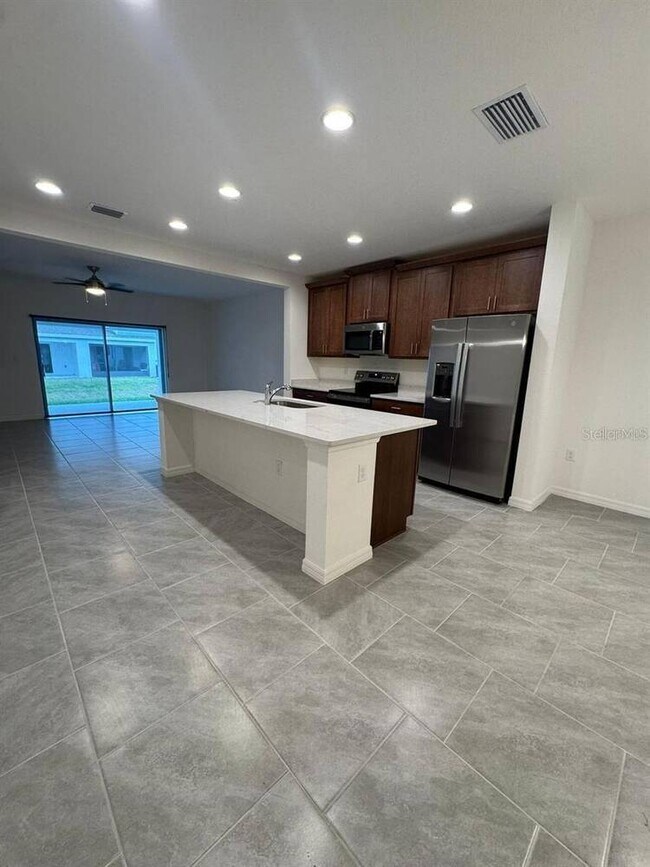 Photo - 1333 Blazing Star Ln