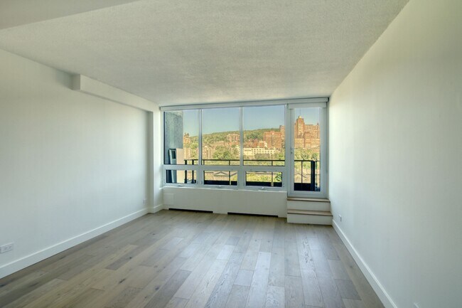 Photo - 1975 Maisonneuve Blvd W Unit 510