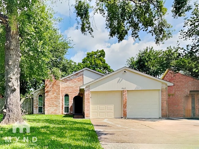 Building Photo - 12615 Enchanted Path Dr