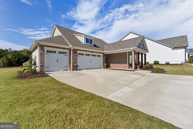 Building Photo - 1140 Providence Loop