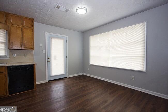 Photo - 3252 Inez Dr