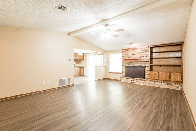 Photo - 1513 NE 3rd St