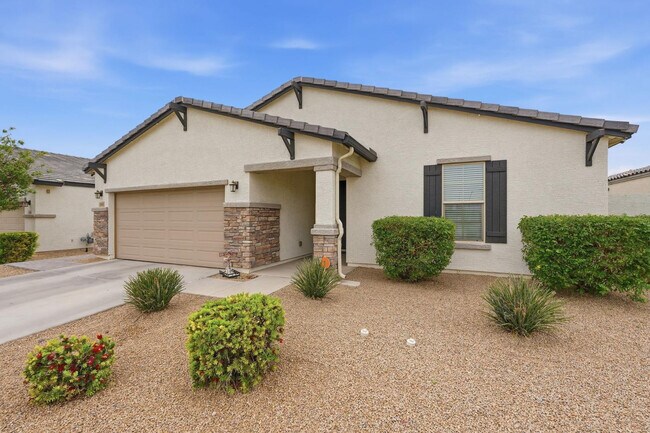 Photo - 392 S 194th Ln