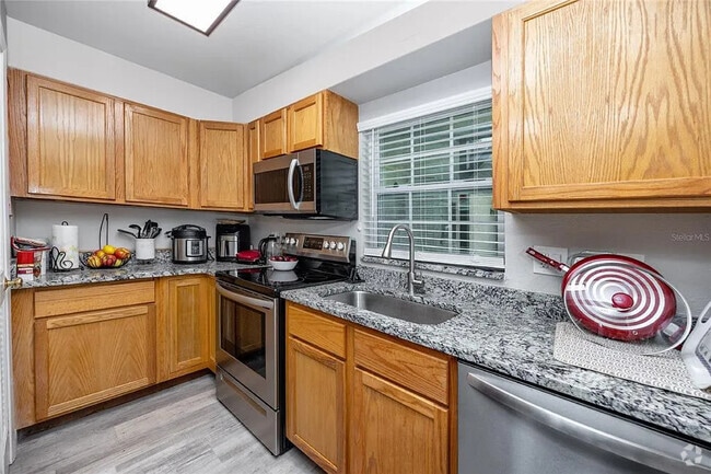 Building Photo - 360 N Bayshore Blvd Unit 106 Rental