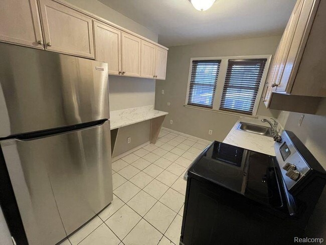 Photo - 219 La Plaza Ct