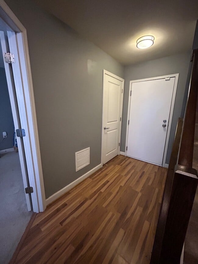 Photo - 2524 Sheridan Rd SE