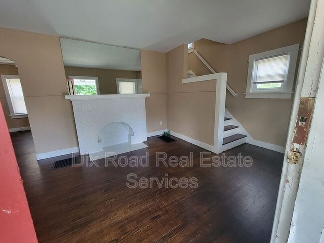 Photo - 135 Gramont Ave