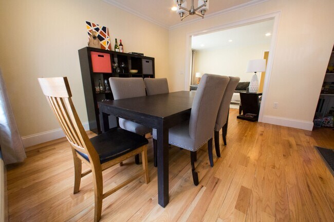 Photo - 37 Beaconsfield Rd