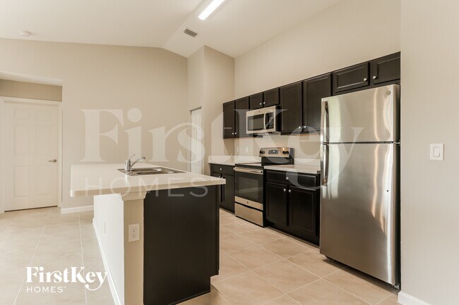 Photo - 729 SW Estate Ave