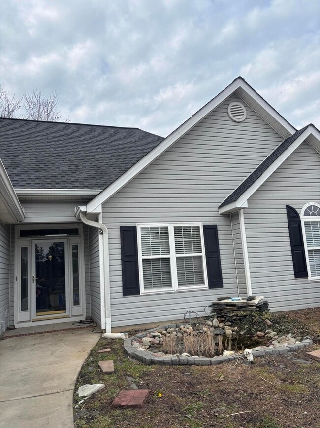 Photo - 158 Mallard Lake Dr