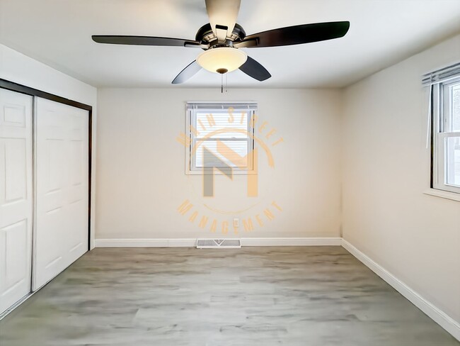 Photo - Central Air! 3 Bed 1 Bath Duplex