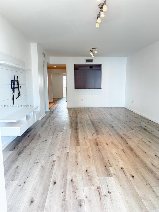 Photo - 3340 NE 190th St Unit 1507