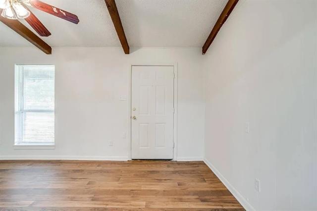 Photo - 144 Meador Ln