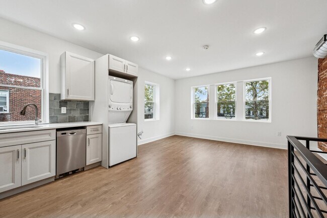 Photo - 2534 S 61st St