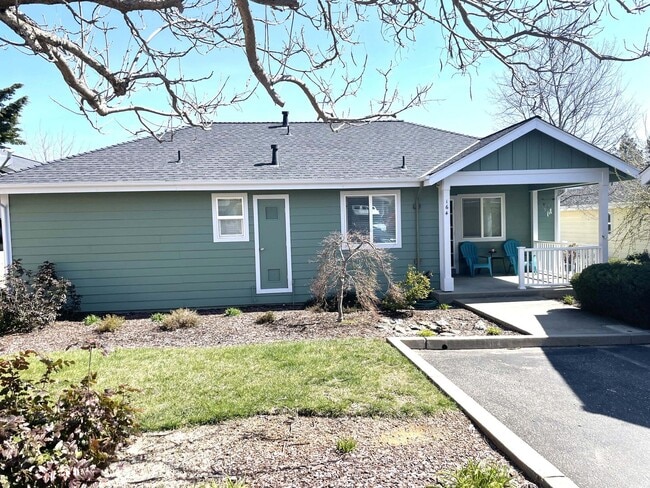 Building Photo - 3 bedroom, 2 bath in Grass Valley, CA 95945