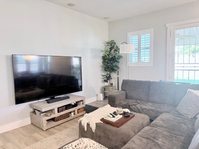 Building Photo - Spacious 3-Bedroom Oasis with 2 Full Baths in Las Vegas - Your 2234 Sq. Ft. Dream Awaits!