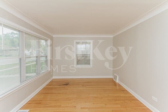 Photo - 14840 Grant St