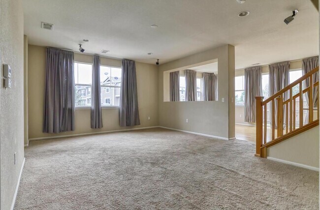 17145 Waterhouse Cir