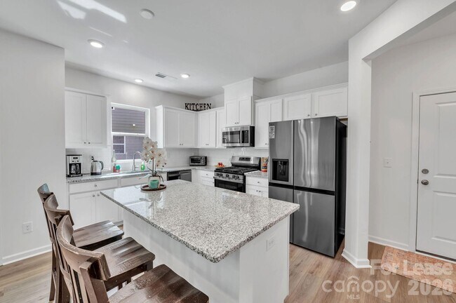 Photo - 1940 Highland Park Dr