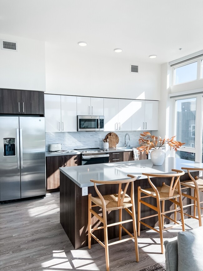 THE MANSION Apartments Sacramento, CA