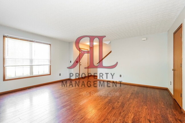 Photo - 274 Westedge Ct