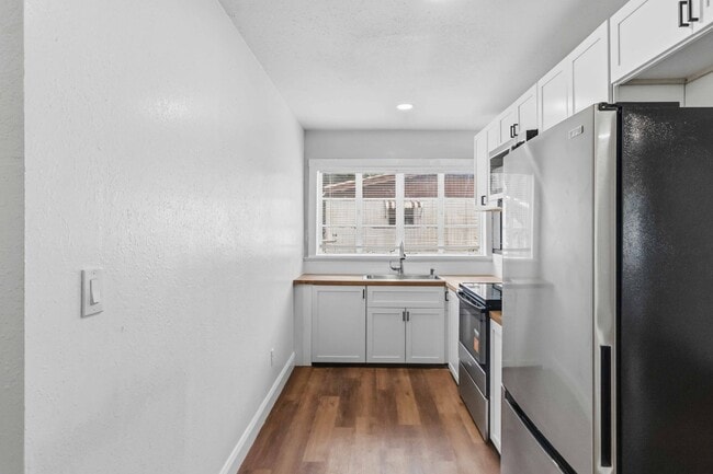 Photo - Beautifully Renovated 3/1 Home with Modern Finishes
