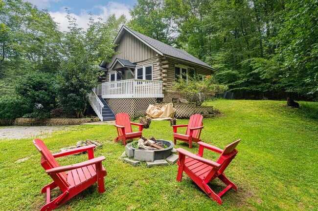 49 Mayapple Ln