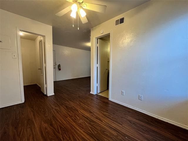 Building Photo - 2526 W Prairie St Unit 107 Rental