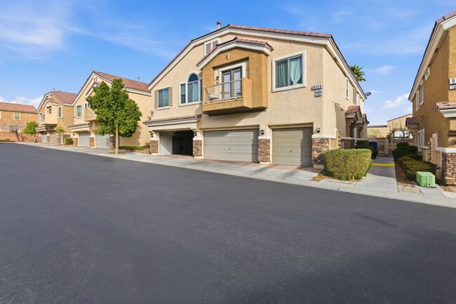 Photo - GORGEOUS TWO STORY TOWNHOME IN LAS VEGAS