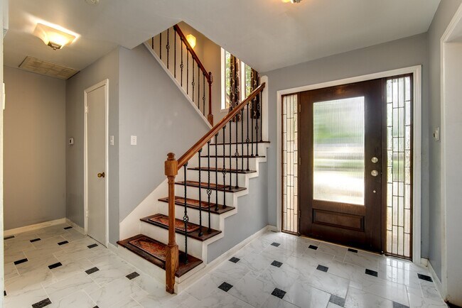 Photo - 3927 Pleasant Valley Dr