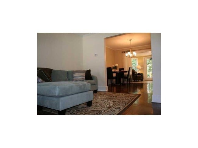 Photo - 1476 Monroe Dr NE