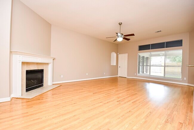 Photo - 23730 Ayscough Ln