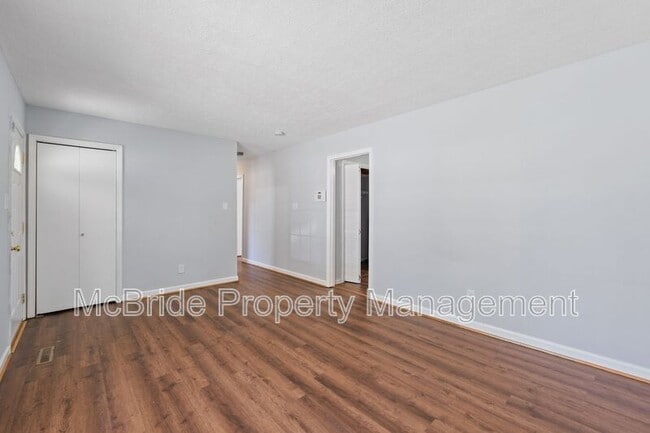 Photo - 1360 Senate Dr NW
