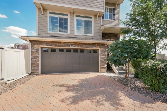 Building Photo - $2,895.00 - 3 Bedrooms, 2.5 Bathrooms, Sin... Rental