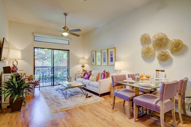 Photo - Don't Miss Out! 1 Month Free on a 1/1! Unidad TGW1