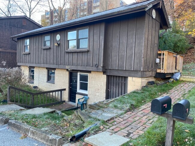 Building Photo - THE VILLAGES SOUTH 314 Unit B Rental