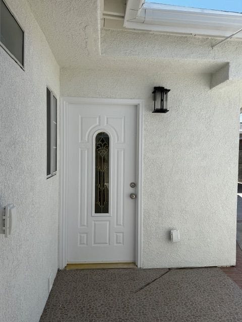 Building Photo - 347 E 224th St Rental
