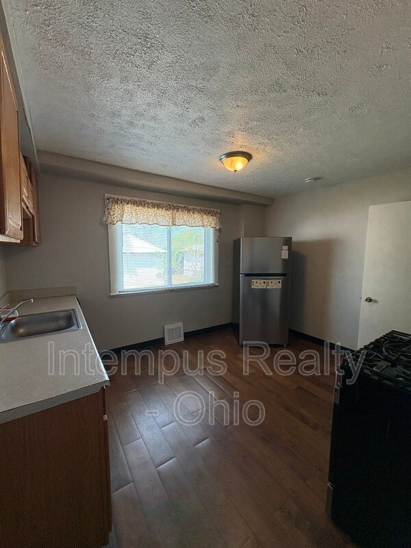 Photo - 4106 E 153rd St